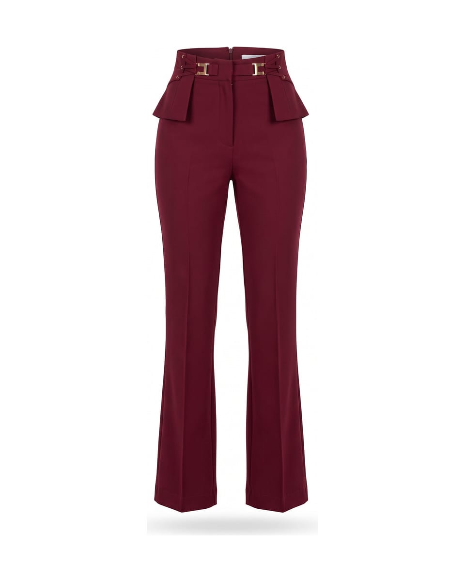 Tailleur ceinturé, grenat, pantalon seul sur fond blanc